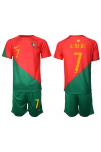 Fotbalové Dres Portugalsko Cristiano Ronaldo #7 Dětské Domácí Oblečení MS 2022 Krátký Rukáv (+ trenýrky)